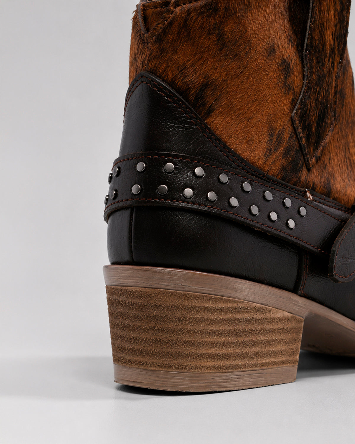 Botin Vaquero de Piel 36211 CF